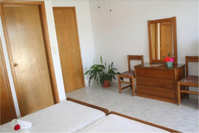 Πανσιόν Πωσειδωνία Aparthotel Αμάρυνθος Εξωτερικό φωτογραφία