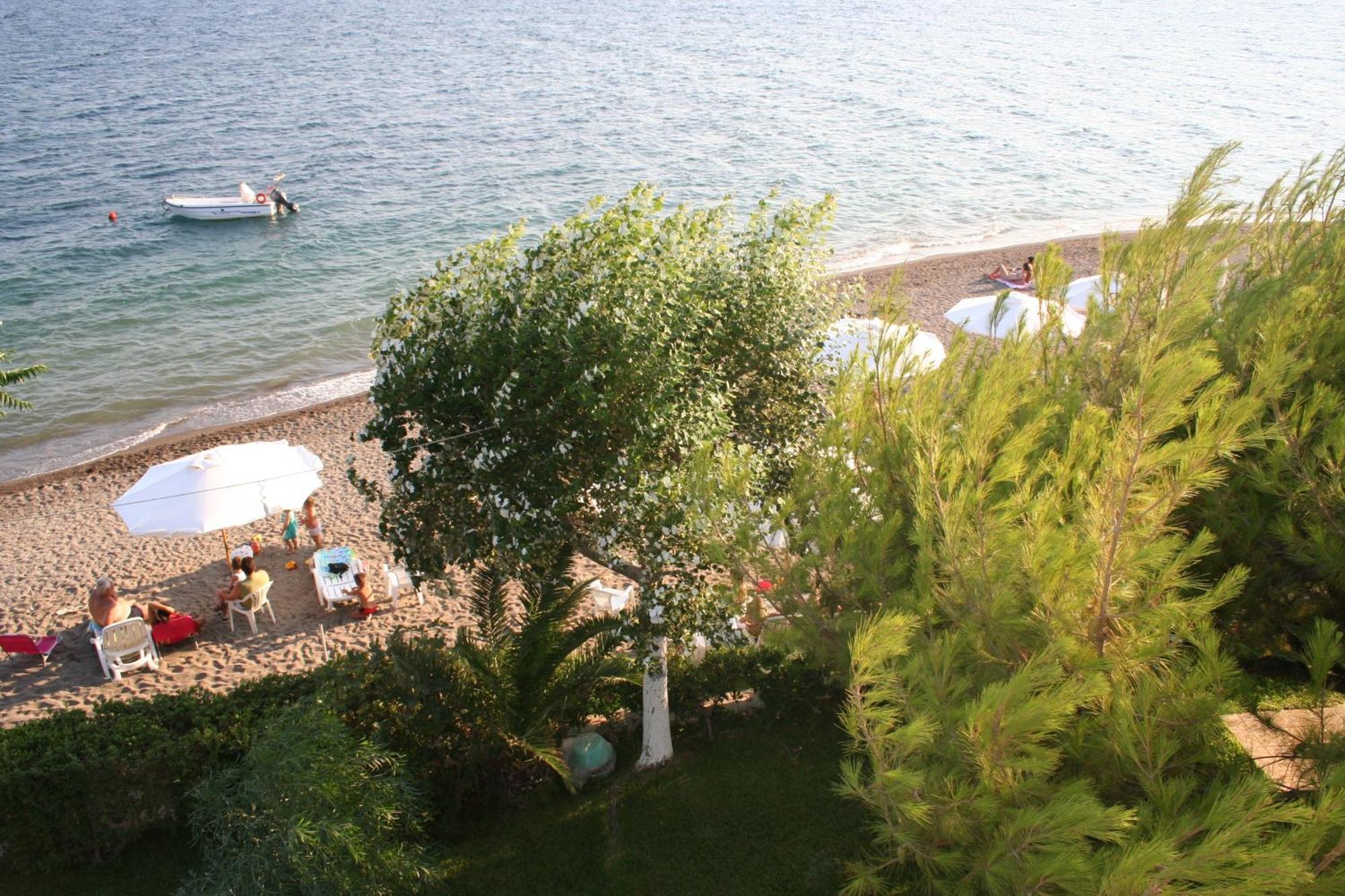 Πανσιόν Πωσειδωνία Aparthotel Αμάρυνθος Εξωτερικό φωτογραφία
