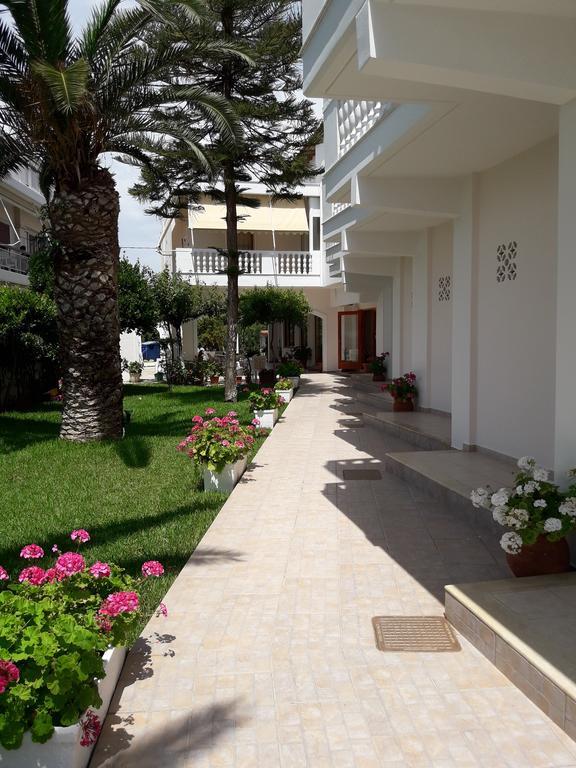 Πανσιόν Πωσειδωνία Aparthotel Αμάρυνθος Εξωτερικό φωτογραφία