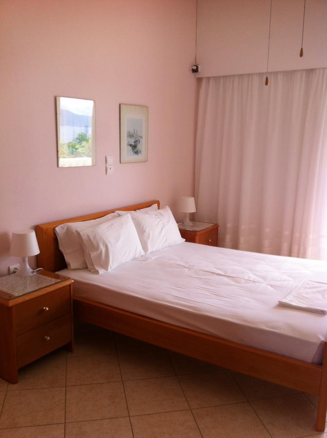 Πανσιόν Πωσειδωνία Aparthotel Αμάρυνθος Εξωτερικό φωτογραφία
